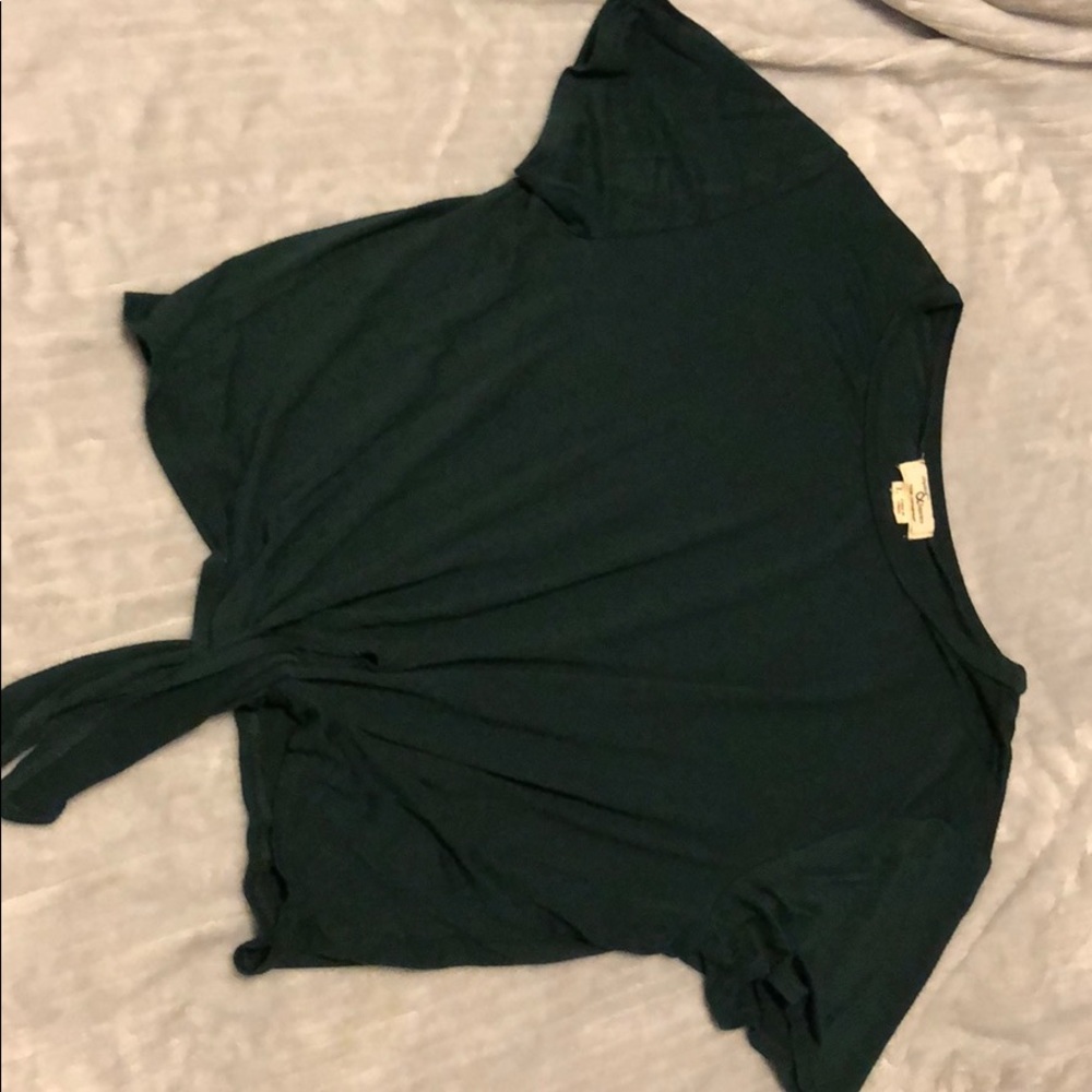 Forest green shirt with front knot